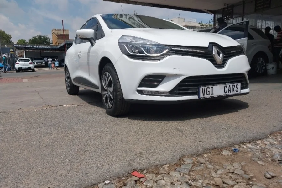 Used 2018 Renault Clio 66kW turbo Blaze - Venture Giant Investment Used 2018 Renault Clio 66kW turbo Blaze - Venture Giant Investment