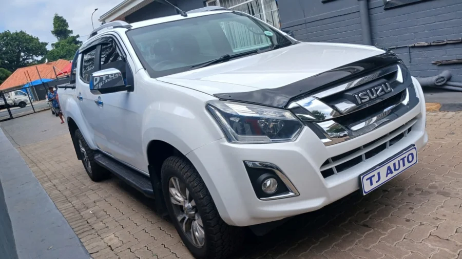 Used 2021 Isuzu KB 300D-Teq double cab LX auto - TJ Auto Car Sales Used 2021 Isuzu KB 300D-Teq double cab LX auto - TJ Auto Car Sales