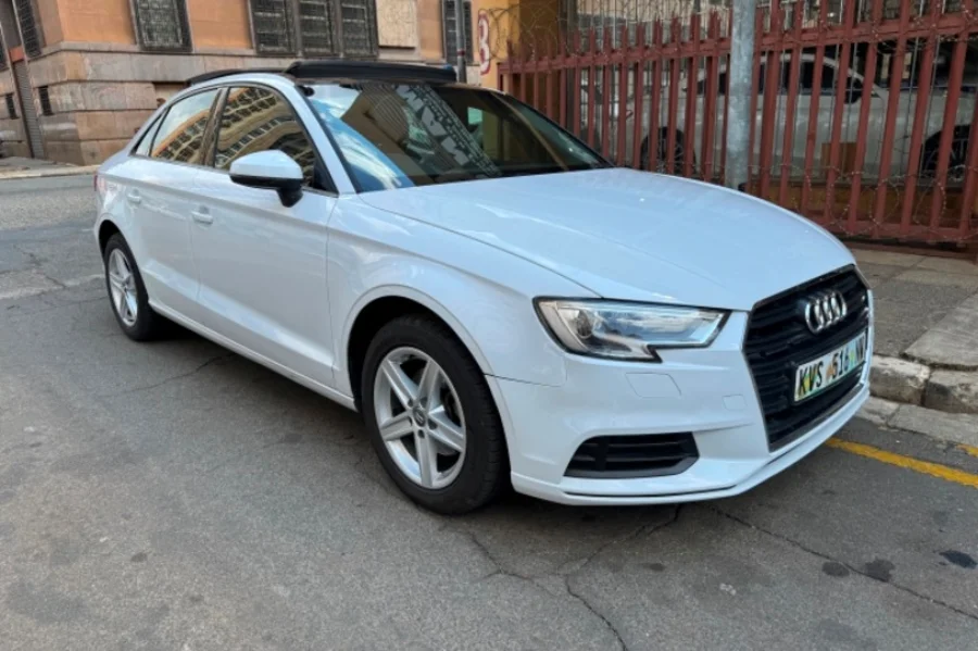 Used 2018 Audi A3 sedan 30TFSI Comfort Edition - Marshalltown Auto Ridez Used 2018 Audi A3 sedan 30TFSI Comfort Edition - Marshalltown Auto Ridez