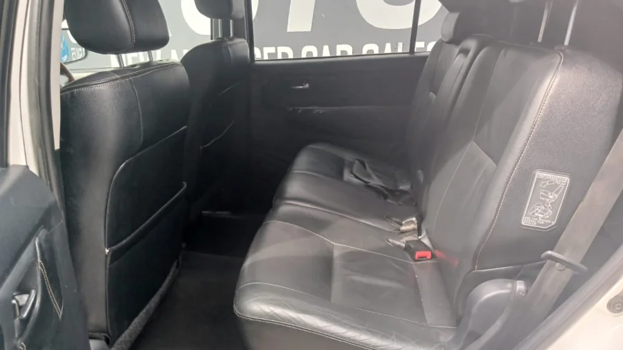 Used  2014 Toyota Fortuner 3.0D-4D auto - TJ Auto Car Sales