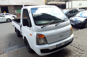 Used 2006 Hyundai H-100 Bakkie 2.6D tipper (aircon) Used 2006 Hyundai H-100 Bakkie 2.6D tipper (aircon)