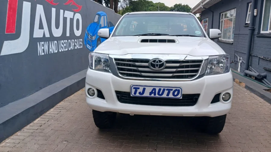 Used 2014 Toyota Hilux 3.0D-4D Raider - TJ Auto Car Sales Used 2014 Toyota Hilux 3.0D-4D Raider - TJ Auto Car Sales