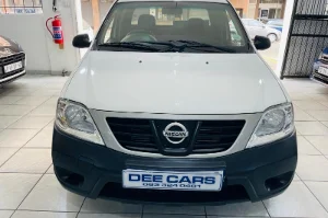 Used  2020 Nissan NP200 1.6i safety pack