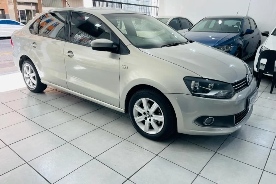 Used 2012 VW Polo sedan 1.4 Comfortline - Dee Cars Used 2012 VW Polo sedan 1.4 Comfortline - Dee Cars