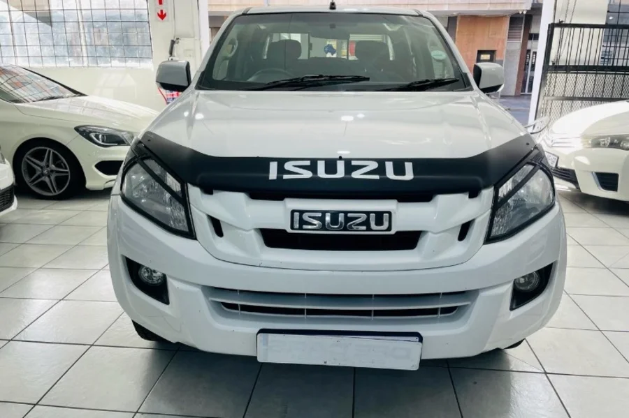 Used 2014 Isuzu KB 250D-Teq double cab LE - GAPP Motors Used 2014 Isuzu KB 250D-Teq double cab LE - GAPP Motors