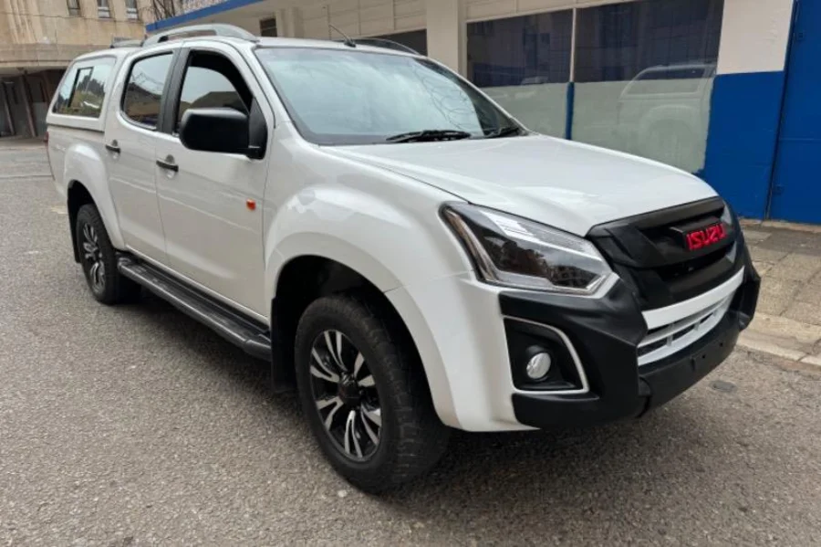 Used 2021 Isuzu D-Max 1.9TD double cab LS X-Rider auto - Marshalltown Auto Ridez Used 2021 Isuzu D-Max 1.9TD double cab LS X-Rider auto - Marshalltown Auto Ridez