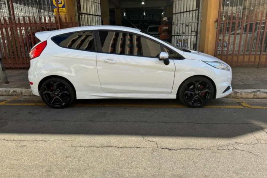 Used 2016 Ford Fiesta 3-door ST - Marshalltown Auto Ridez Used 2016 Ford Fiesta 3-door ST - Marshalltown Auto Ridez
