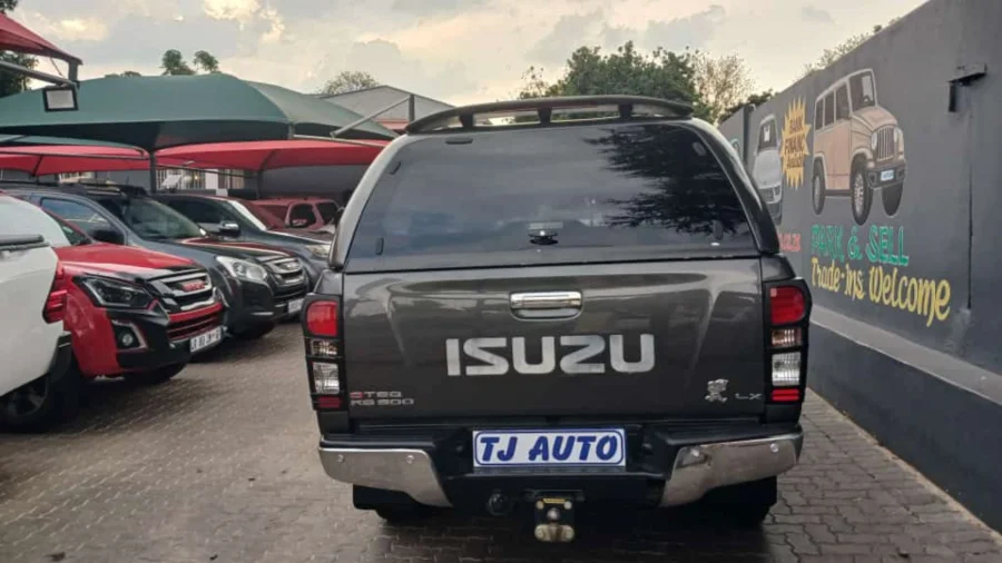 Used  2014 Isuzu KB 300D-Teq double cab LX auto - TJ Auto Car Sales