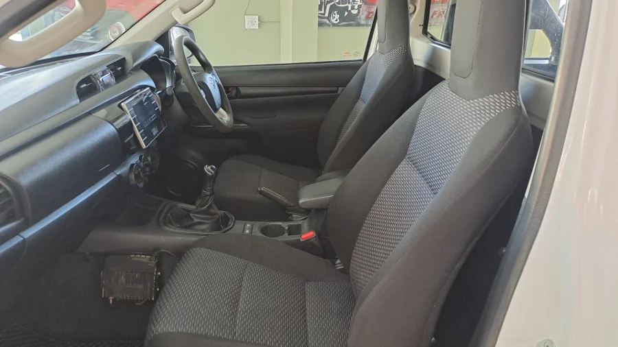 Used 2018 Toyota Hilux 2.4GD-6 4x4 SRX - Quadro Motors Used 2018 Toyota Hilux 2.4GD-6 4x4 SRX - Quadro Motors