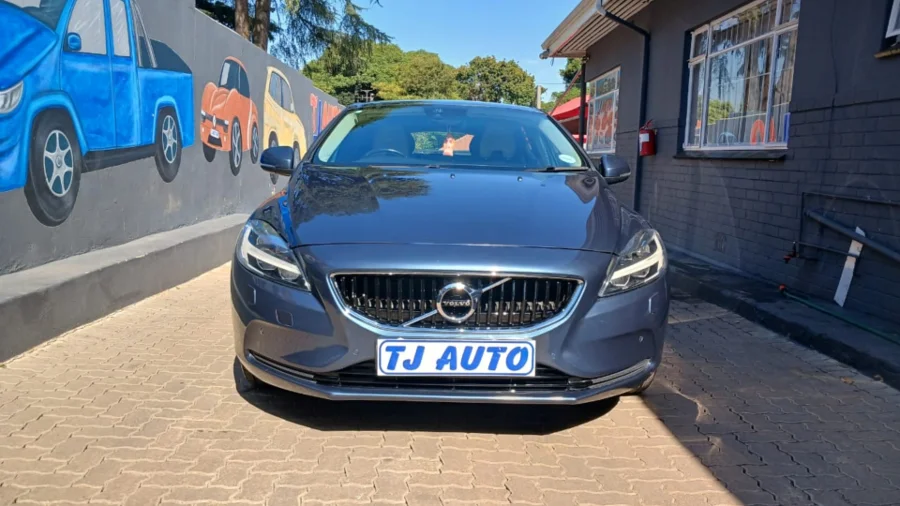 Used 2017 Volvo V40 T3 Inscription - TJ Auto Car Sales Used 2017 Volvo V40 T3 Inscription - TJ Auto Car Sales