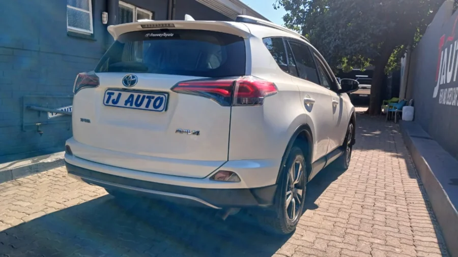 Used  2017 Toyota RAV4 2.0 GX auto - TJ Auto Car Sales