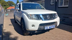 Used  2011 Nissan Navara 2.5dCi