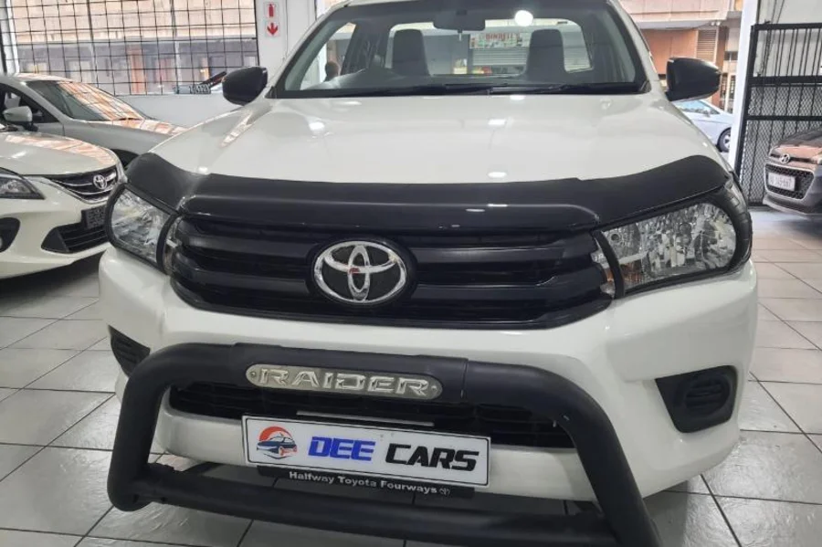 Used  2020 Toyota Hilux 2.4GD-6 single cab Raider manual - Dee Cars