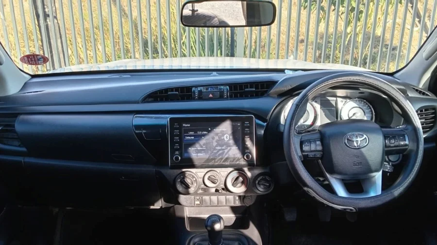 Used 2021 Toyota Hilux 2.4GD-6 double cab 4x4 Raider manual - THE GLEN CARZ Used 2021 Toyota Hilux 2.4GD-6 double cab 4x4 Raider manual - THE GLEN CARZ