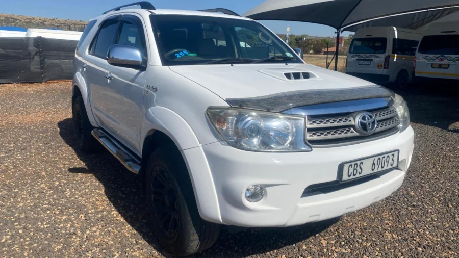 Used 2011 Toyota Fortuner 3.0D-4D - Private Dirk Used 2011 Toyota Fortuner 3.0D-4D - Private Dirk
