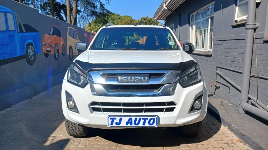Used  2018 Isuzu KB 300D-Teq double cab 4x4 LX - TJ Auto Car Sales