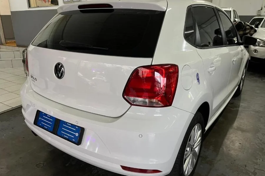 Used  2021 VW Polo Vivo hatch 1.4 Comfortline - Marshalltown Auto Ridez Used  2021 VW Polo Vivo hatch 1.4 Comfortline - Marshalltown Auto Ridez