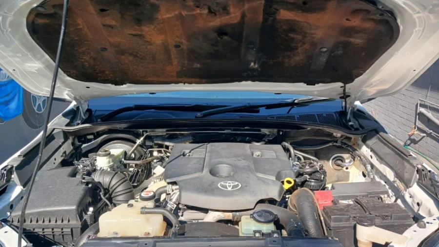 Used  2017 Toyota Hilux 2.8GD-6 double cab 4x4 Raider Dakar - TJ Auto Car Sales