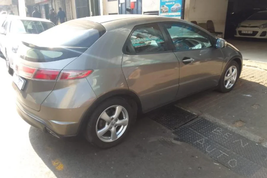 Used 2009 Honda Civic hatch 1.8 Executive auto - Andy Auto Used 2009 Honda Civic hatch 1.8 Executive auto - Andy Auto