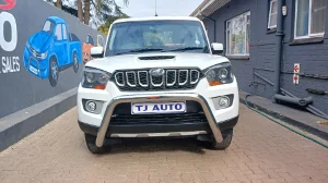 Used  2020 Mahindra Pik Up 2.2CRDe double cab S6 manual