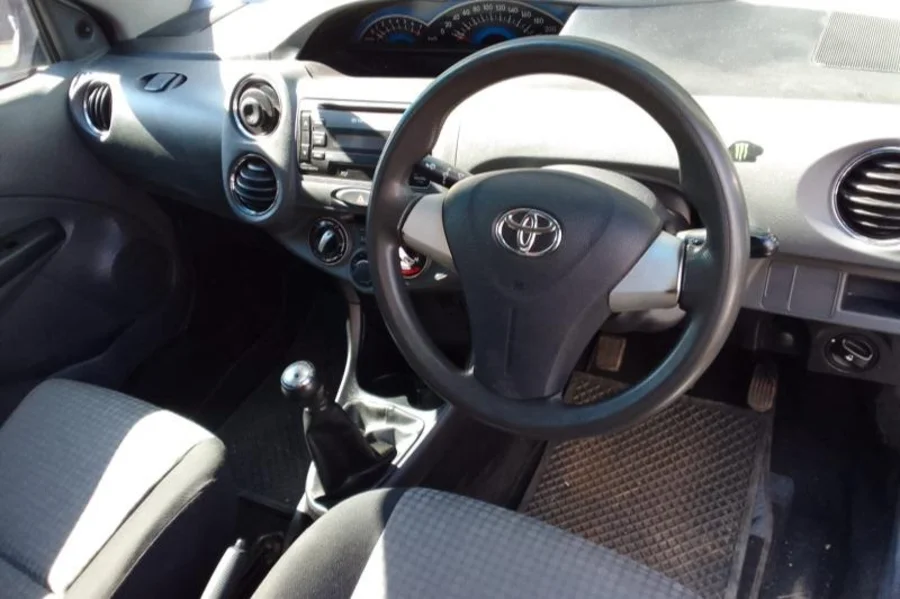 Used 2015 Toyota Etios sedan 1.5 Sprint - Andy Auto Used 2015 Toyota Etios sedan 1.5 Sprint - Andy Auto