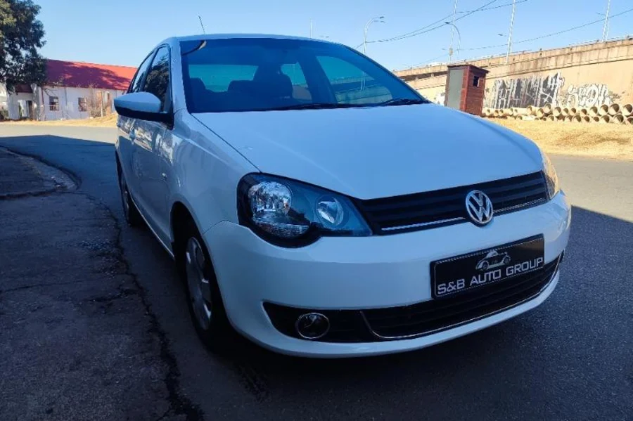 Used 2015 VW Polo sedan 1.4 Comfortline - Venture Giant Investment Used 2015 VW Polo sedan 1.4 Comfortline - Venture Giant Investment