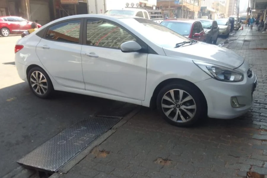 Used 2019 Hyundai Accent sedan 1.6 Fluid auto - Andy Auto Used 2019 Hyundai Accent sedan 1.6 Fluid auto - Andy Auto