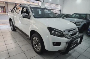 Used  2014 Isuzu KB 300D-Teq double cab 4x4 LX