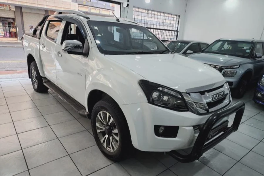 Used  2014 Isuzu KB 300D-Teq double cab 4x4 LX - GAPP Motors