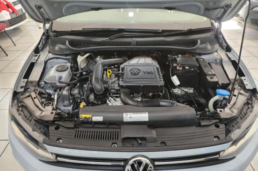 Used  2018 VW Polo hatch 1.0TSI Comfortline R-Line auto - Dee Cars