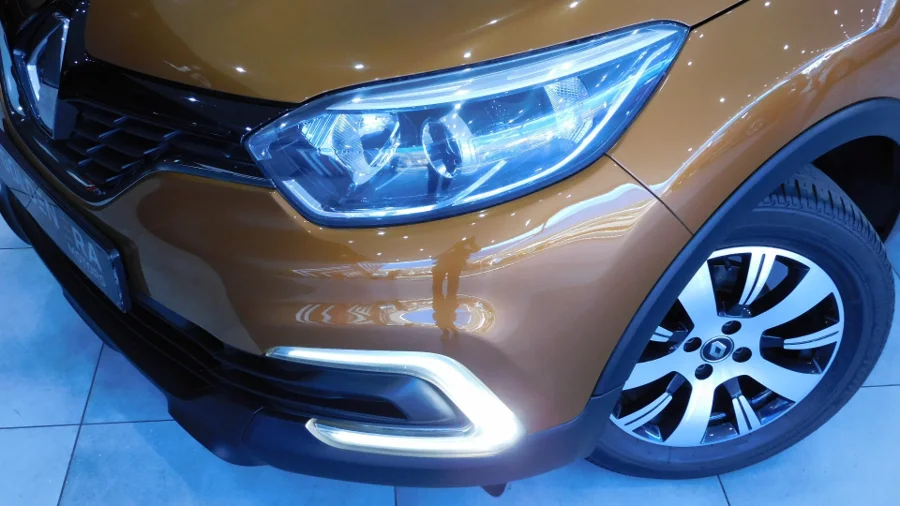 Used 2020 Renault Captur 66kW turbo Blaze - Golden Era Motors Used 2020 Renault Captur 66kW turbo Blaze - Golden Era Motors