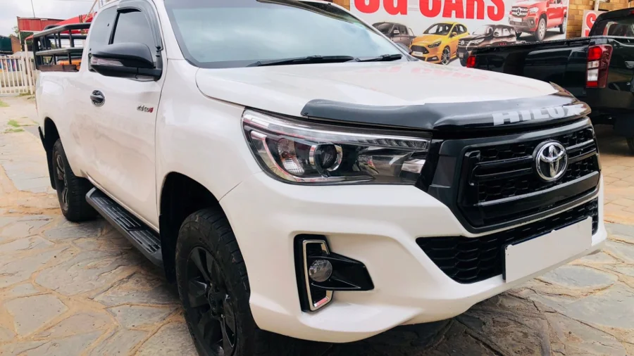 Used 2017 Toyota Hilux 2.4GD-6 Xtra cab SRX - SG Cars Used 2017 Toyota Hilux 2.4GD-6 Xtra cab SRX - SG Cars