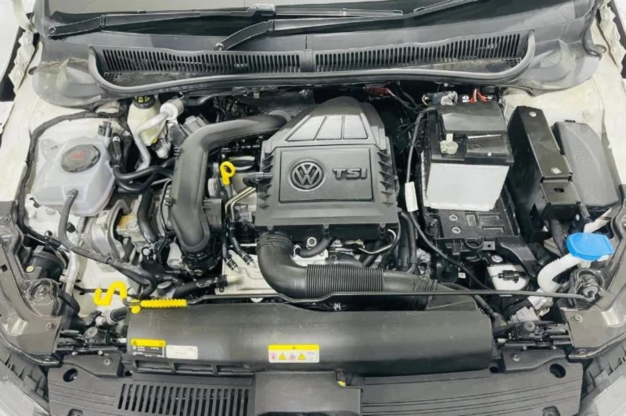 Used  2021 VW Polo hatch 1.0TSI Comfortline R-Line - Dee Cars