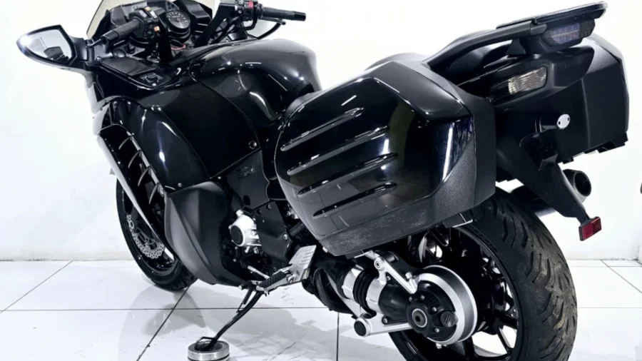 2011 Kawasaki GTR1400 - JMD Motorcycles 2011 Kawasaki GTR1400 - JMD Motorcycles