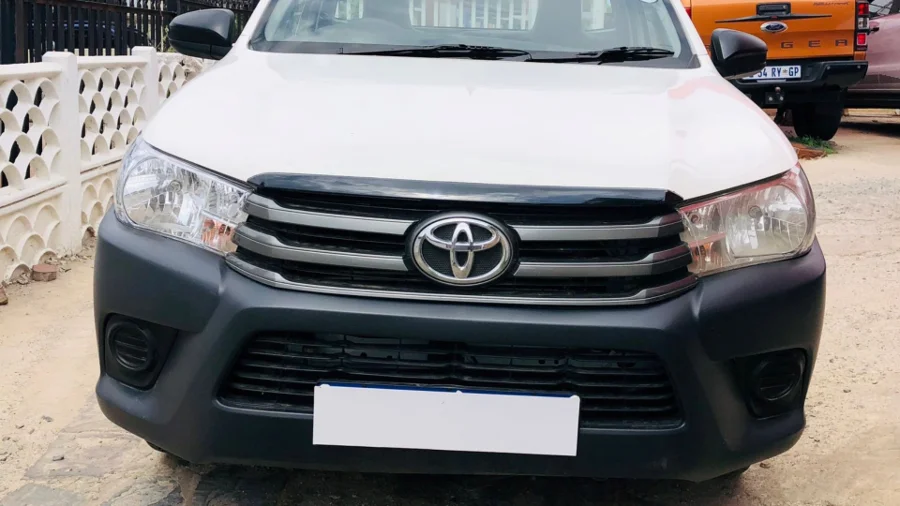 Used 2019 Toyota Hilux 2.4GD single cab chassis cab - SG Cars