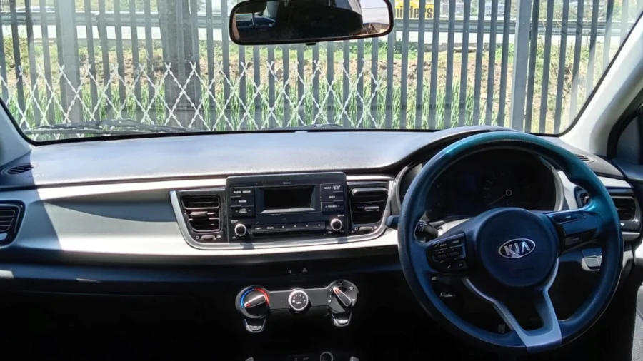 Used  2019 Kia Rio hatch 1.2 - THE GLEN CARZ