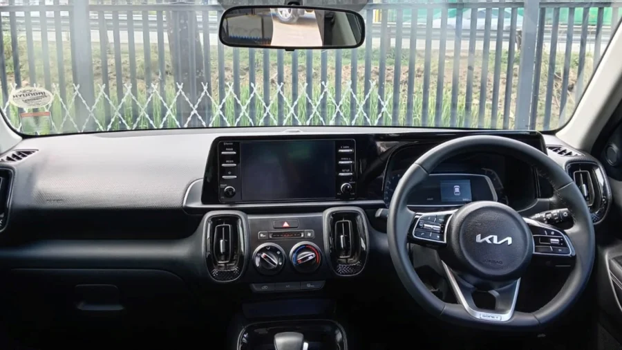 Used 2023 Kia Sonet 1.5 LX manual - THE GLEN CARZ Used 2023 Kia Sonet 1.5 LX manual - THE GLEN CARZ