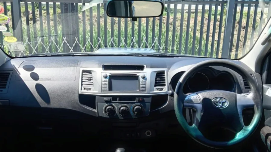 Used 2014 Toyota Fortuner 3.0D-4D 4x4 auto - THE GLEN CARZ Used 2014 Toyota Fortuner 3.0D-4D 4x4 auto - THE GLEN CARZ