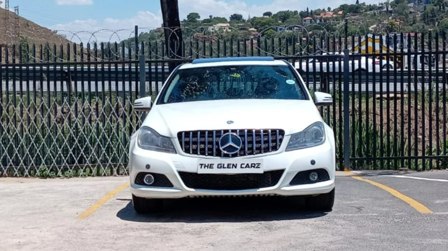Used 2012 Mercedes Benz C-Class C200 Avantgarde - THE GLEN CARZ Used 2012 Mercedes Benz C-Class C200 Avantgarde - THE GLEN CARZ