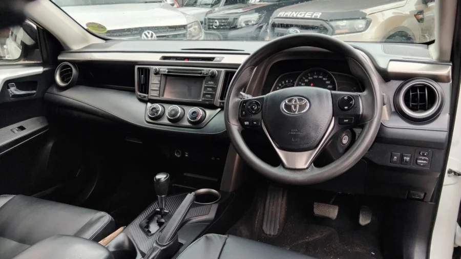 Used  2014 Toyota RAV4 2.0 GX auto - Cinderella D Cars