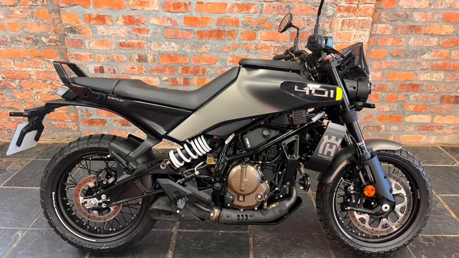 Used 2024 Husqvarna Svartpilen 401 - FAST KTM Used 2024 Husqvarna Svartpilen 401 - FAST KTM
