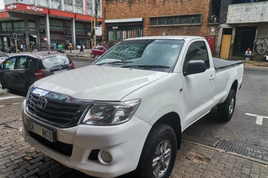 Used  2011 Toyota Hilux 2.5D-4D - Ben Auto