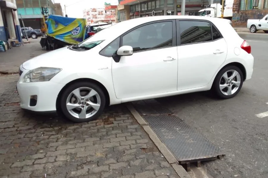 Used  2013 Toyota Auris 1.8 RX - Andy Auto