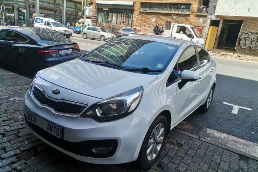 Used  2012 Kia Rio 1.4 4-door high-spec automatic - Ben Auto