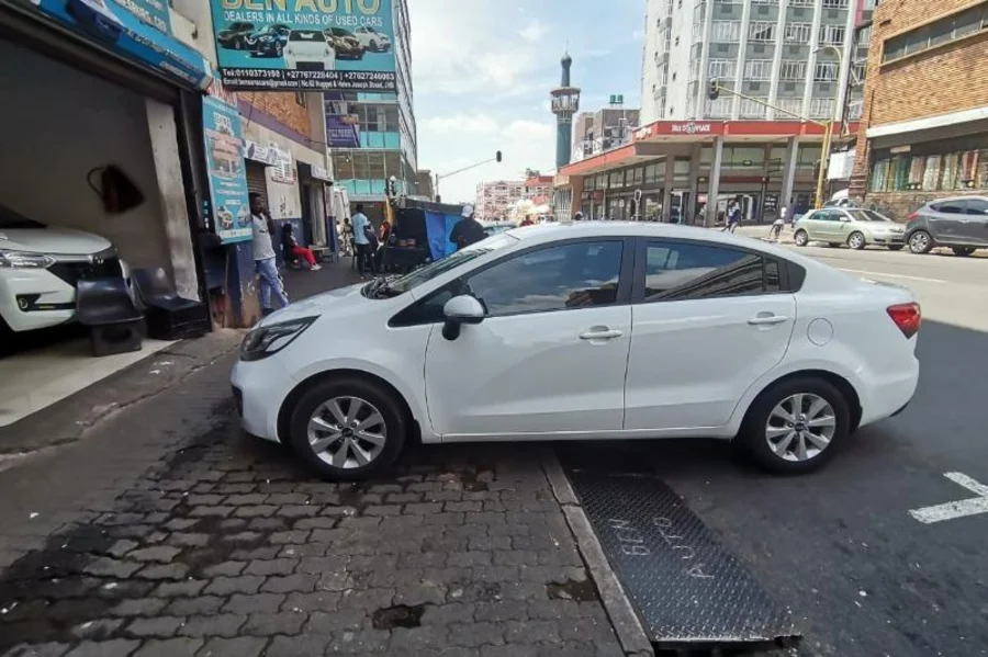 Used  2012 Kia Rio 1.4 4-door high-spec automatic - Ben Auto