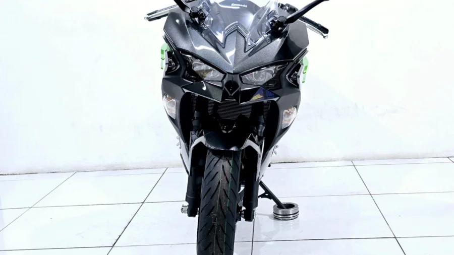 2025 Kawasaki Ninja 500 - JMD Motorcycles