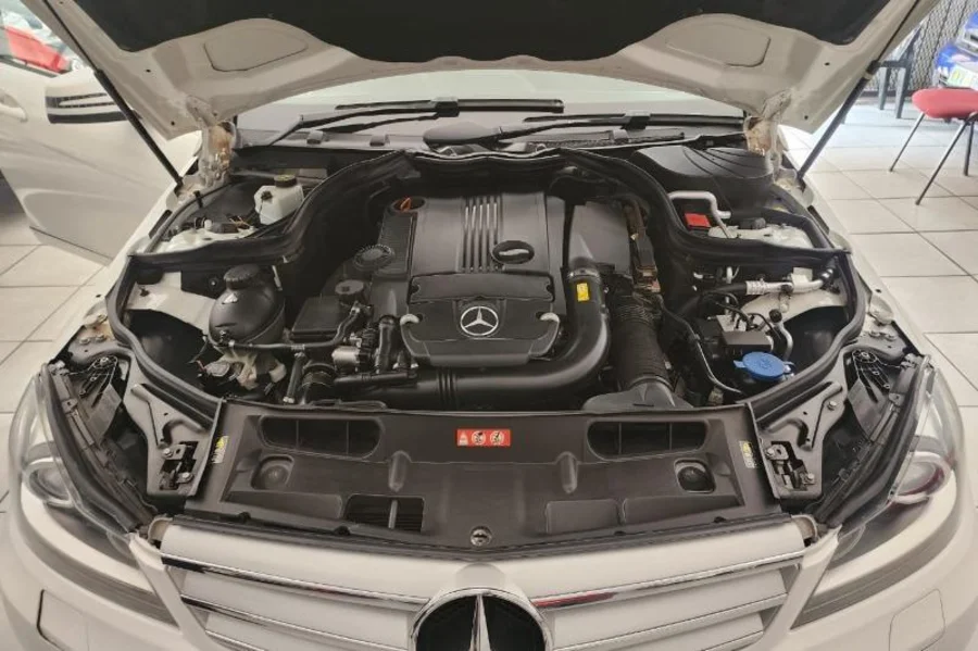 Used 2013 Mercedes Benz C-Class C200 AMG Line auto - GAPP Motors Used 2013 Mercedes Benz C-Class C200 AMG Line auto - GAPP Motors