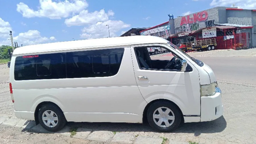 Used 2015 Toyota Quantum 2.5D-4D GL 10-seater bus - Taxi Business Solutions Used 2015 Toyota Quantum 2.5D-4D GL 10-seater bus - Taxi Business Solutions
