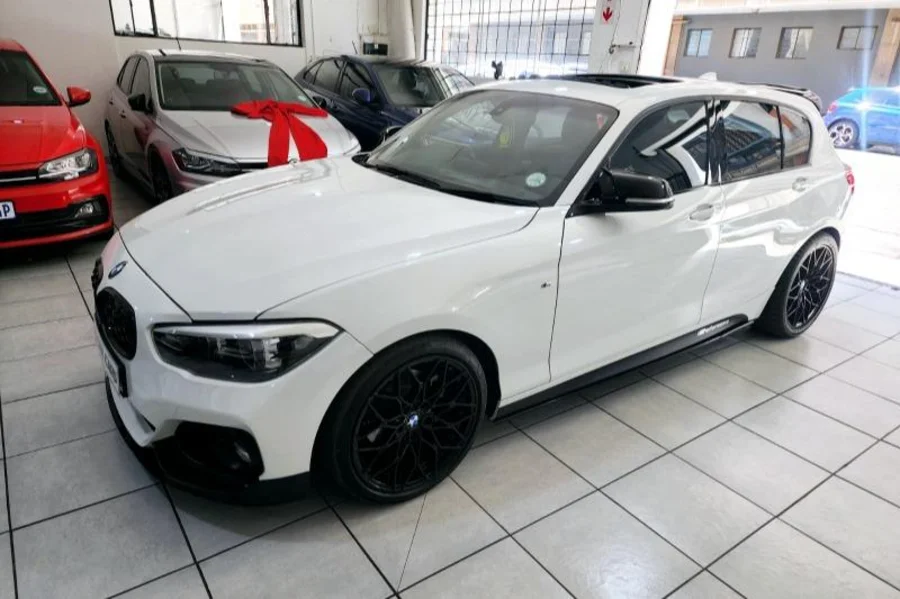 Used 2019 BMW 1 Series 118i 5-door M Sport auto - Dee Cars Used 2019 BMW 1 Series 118i 5-door M Sport auto - Dee Cars