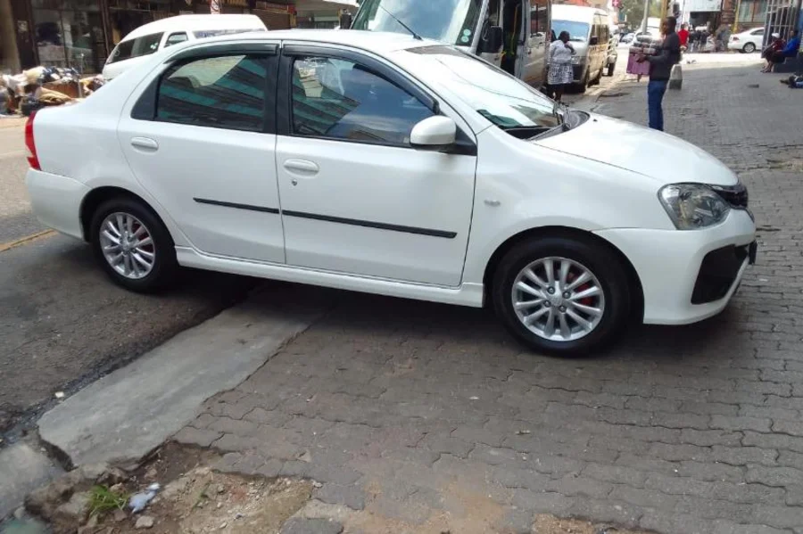 Used  2014 Toyota Etios sedan 1.5 Sprint - Andy Auto